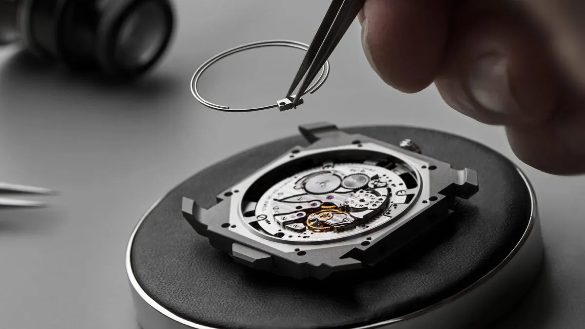 BVLGARI Octo Finissimo - movement assembly with hairspring