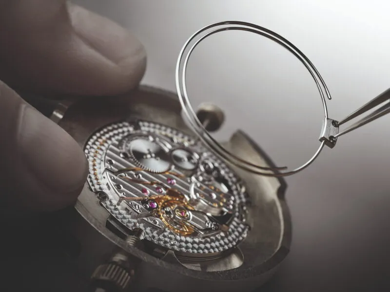 BVLGARI Octo Finissimo Grandes Complications - movement assembly with magnifying loupe